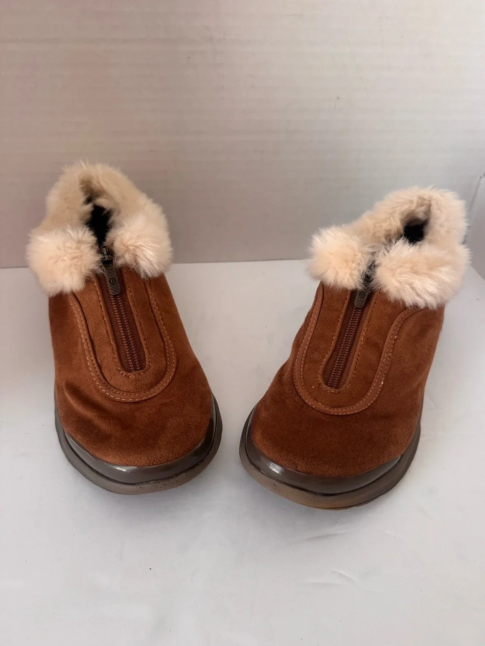 Bzees Golden Zip Faux Fur Trim Comfort Booties Brown Women's 7.5M